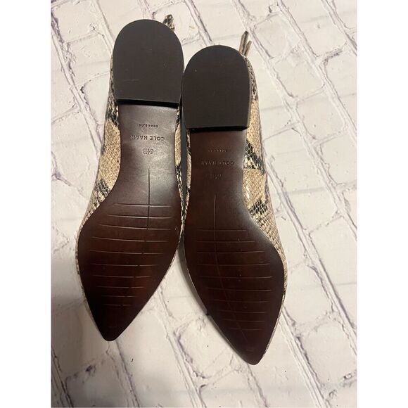 Cole Haan Size 6.5 Pointed Toe Ankle Strap Flats Snakeskin Print Neutral Spring - Picture 10 of 13